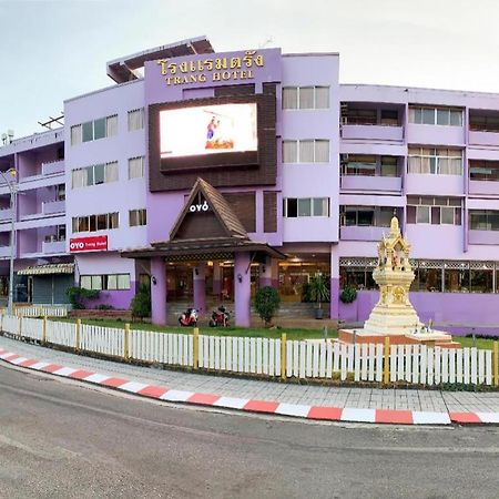 Oyo 565 Trang Hotel Kültér fotó