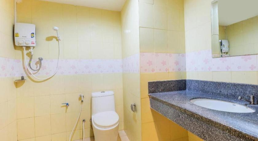 Oyo 565 Trang Hotel Kültér fotó
