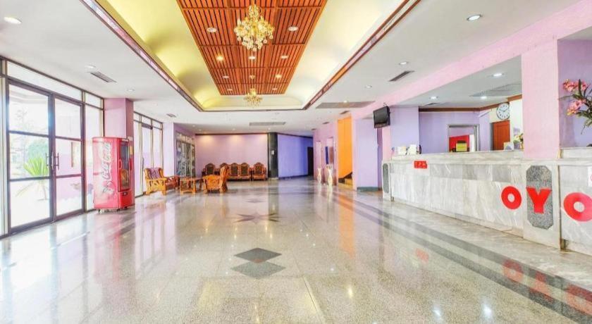 Oyo 565 Trang Hotel Kültér fotó