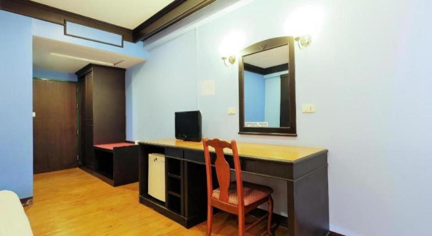 Oyo 565 Trang Hotel Kültér fotó